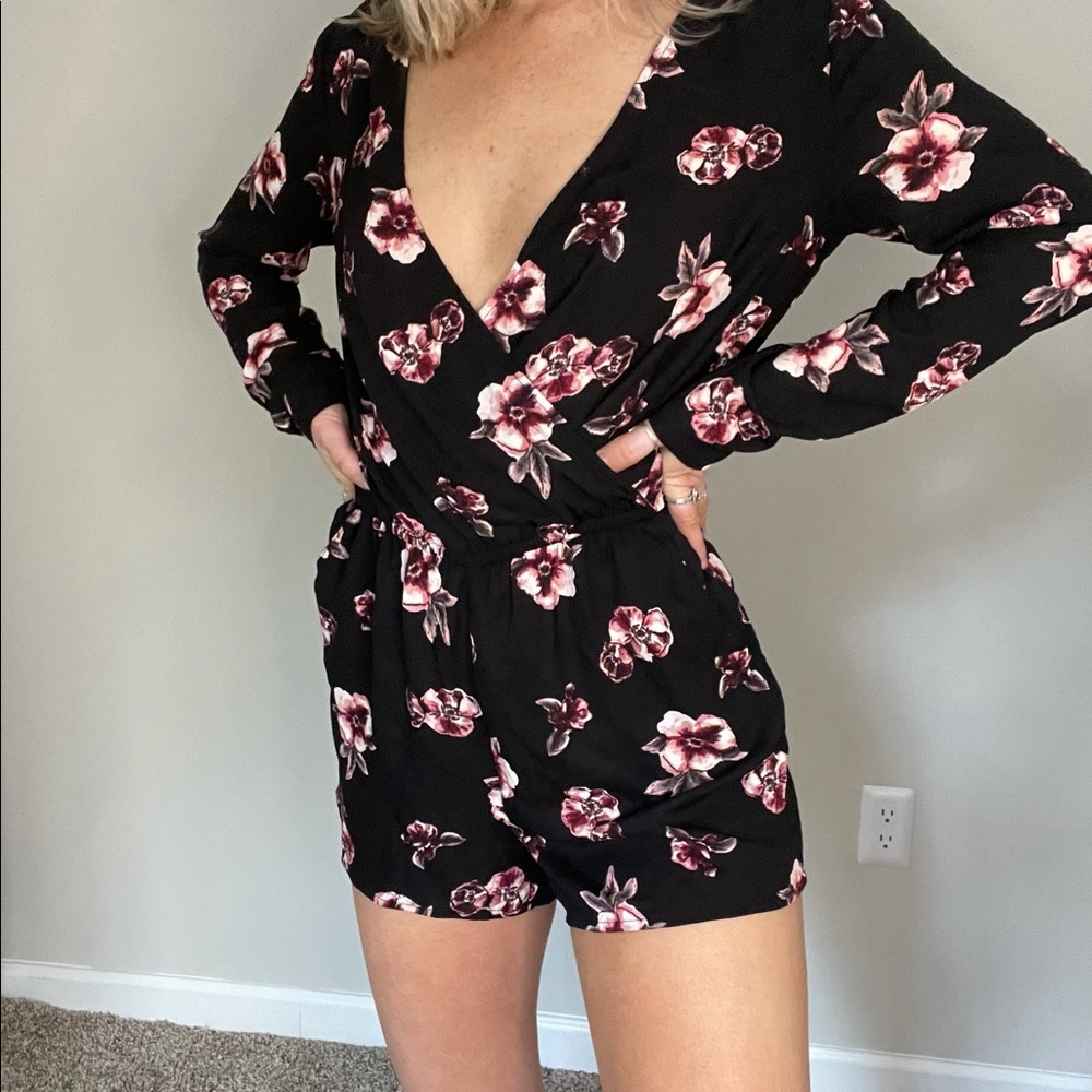 H&M Floral romper pink & black